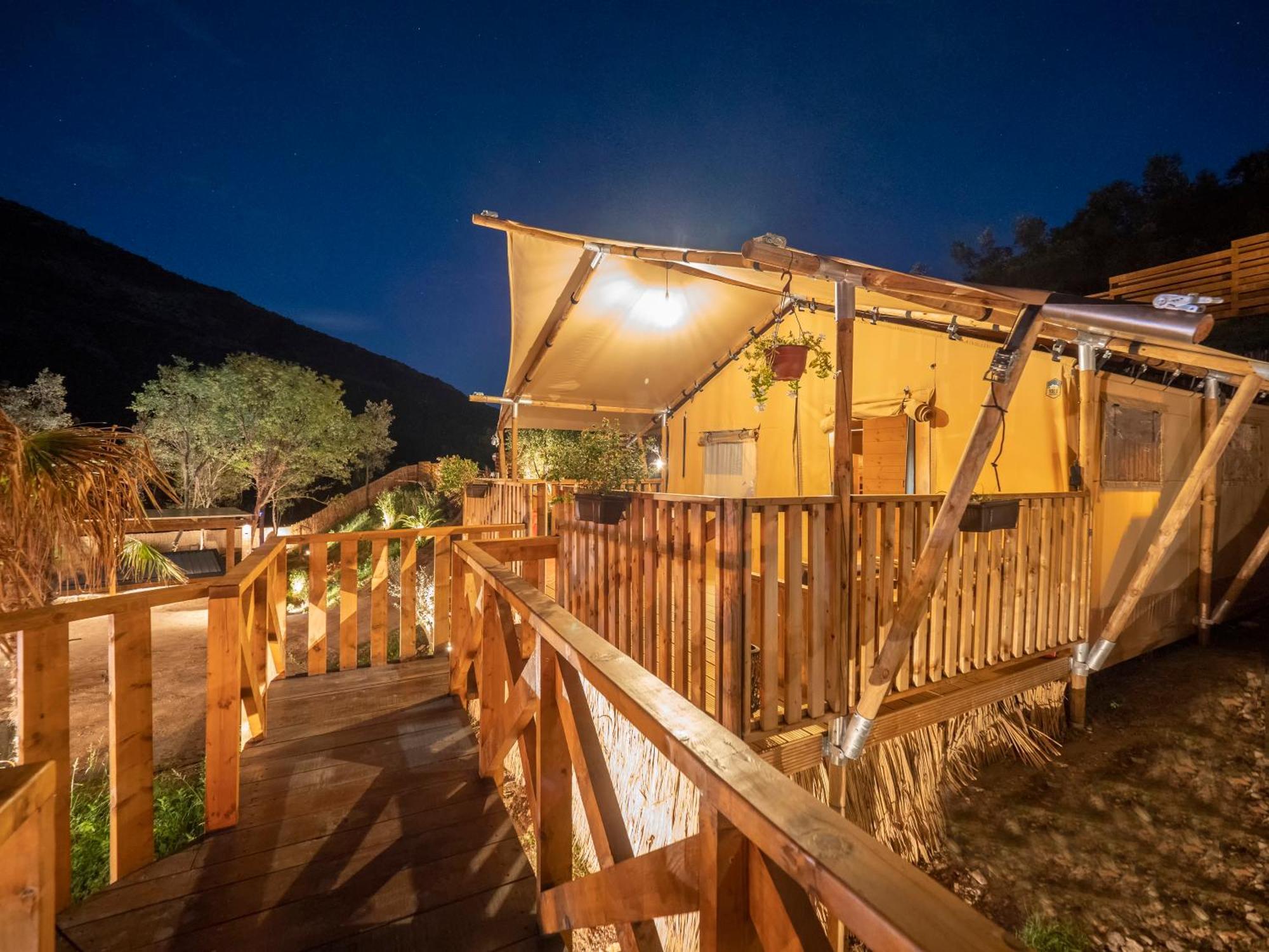 מלון קוטור Sea Glamping מראה חיצוני תמונה
