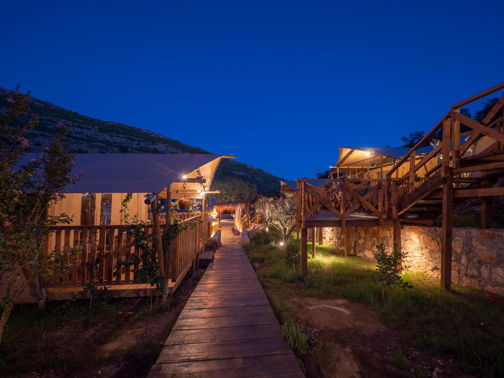מלון קוטור Sea Glamping מראה חיצוני תמונה